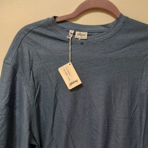Mens,Brioni t shirt..size medium, NWT